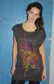 sort t-shirt med print